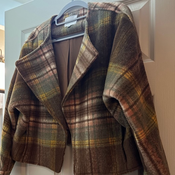 Greylin Dasia Oversized Cropped Jacket in a Multi-color plaid - Picture 7 of 13